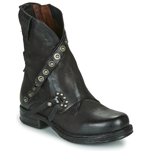 trendy boots 219