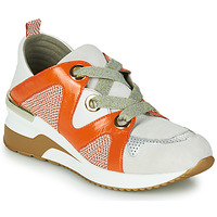 Shoes Women Low top trainers Mam'Zelle VELODE Beige / Orange