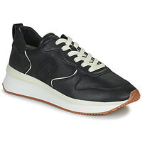 Shoes Men Low top trainers Guess MADE Black