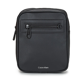 Bags Men Pouches / Clutches Calvin Klein Jeans CK ELEVATED REPORTER S Black