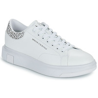 Shoes Men Low top trainers Armani Exchange XUX123 White