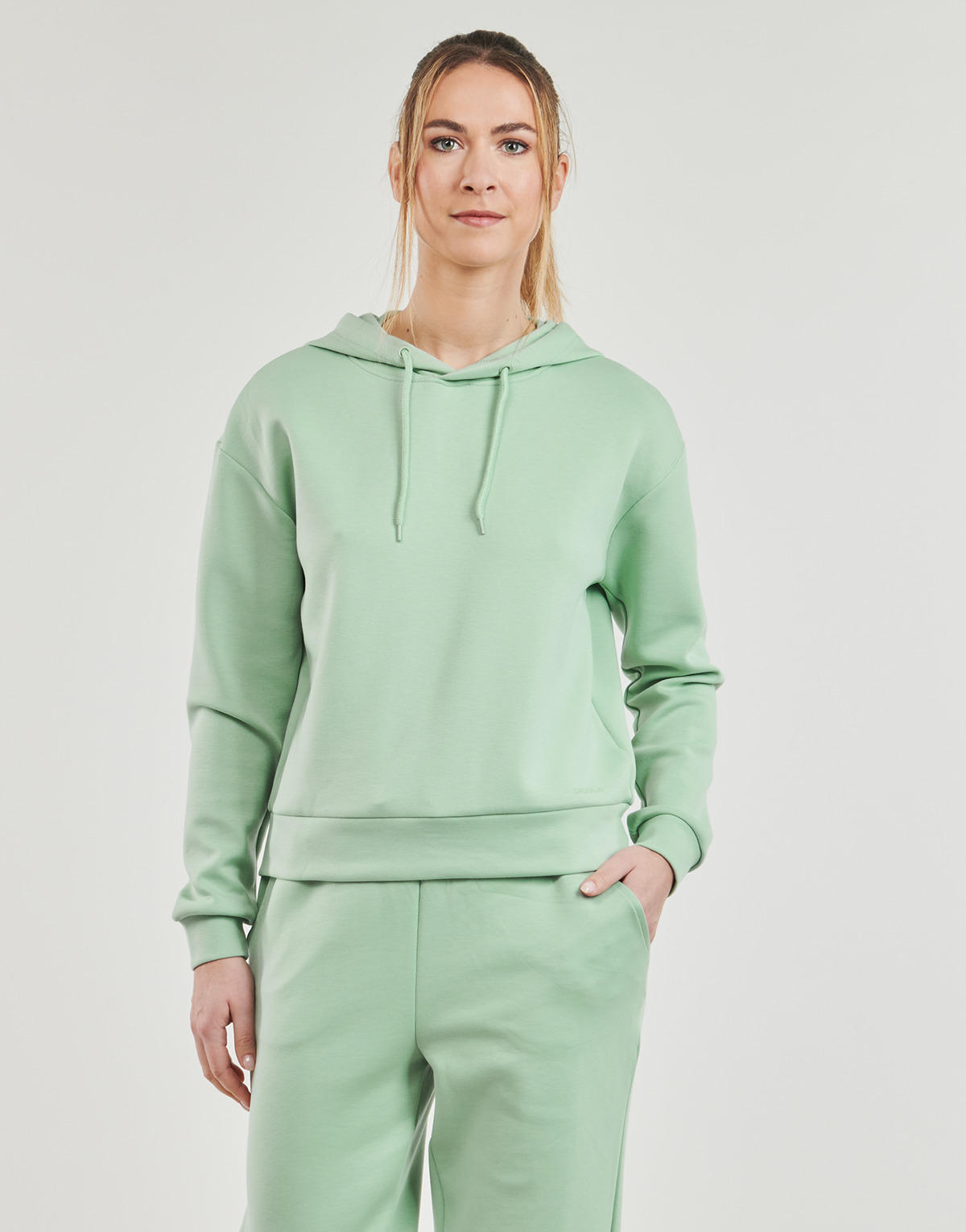 Clothing Women sweaters Only Play ONPLOUNGE Green